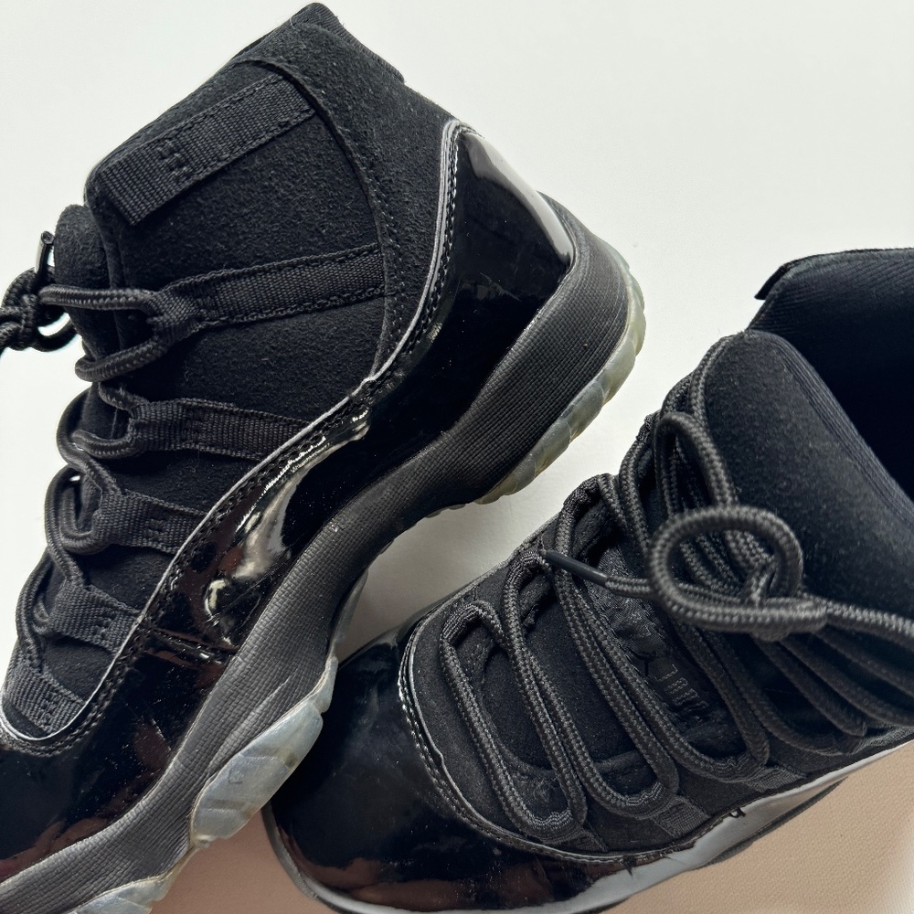 Jordan 11 Retro Cap and Gown All Black Sneakers Shoes Size 7Y - Picture 14 of 16